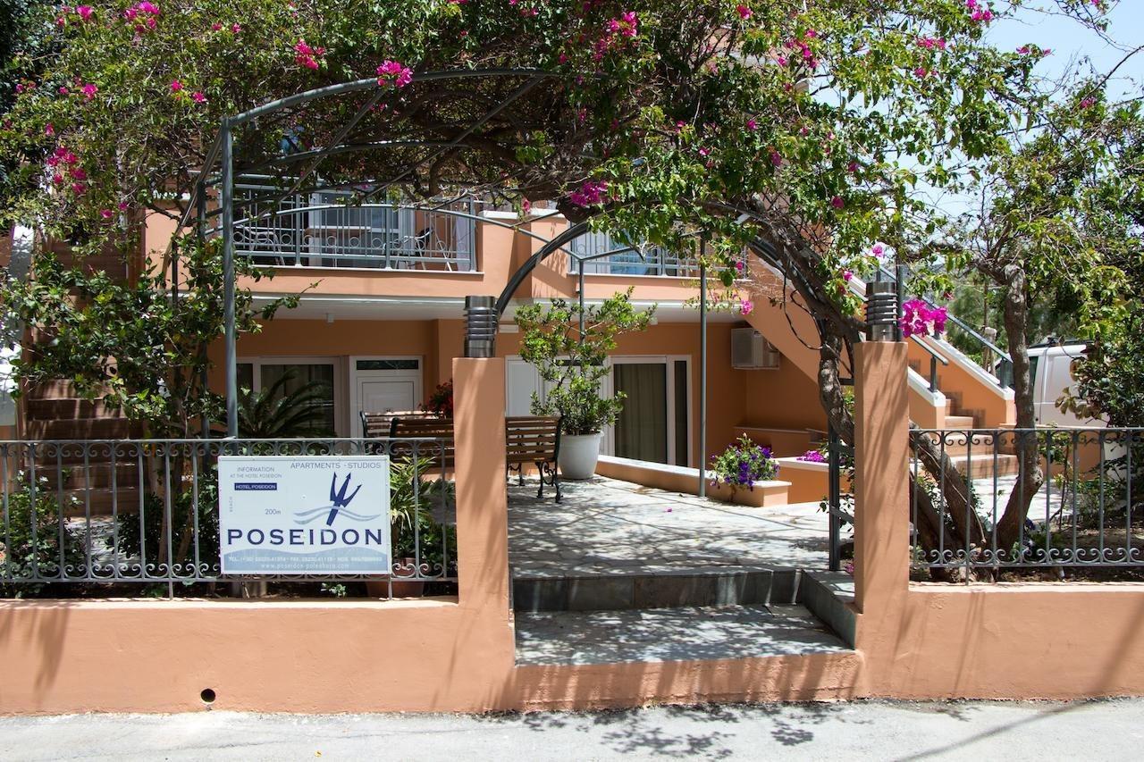 Poseidon Studios Palaiochora Exterior foto